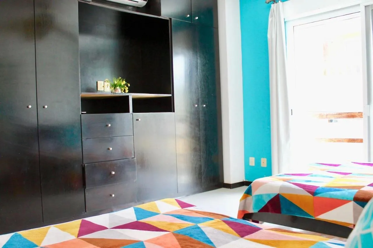 Centrally Located Apartment In Pdc 0*, Playa del Carmen México